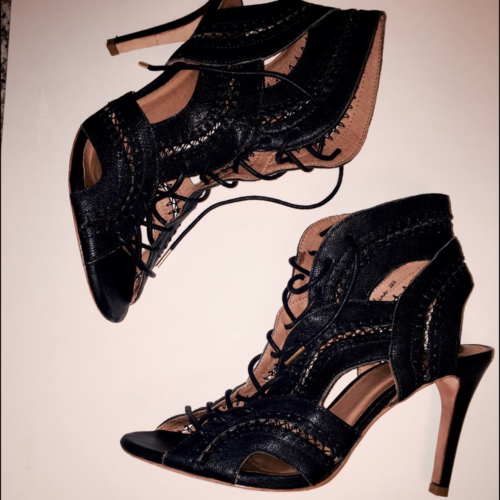 Joie Remy Lace-up *make me an offer!